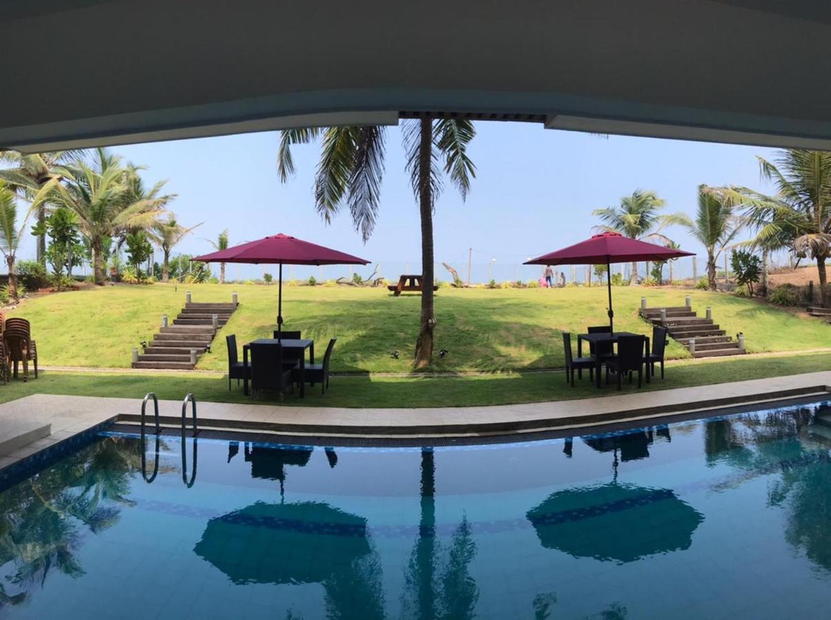 Driftwood Villa Pamunugama Ngoại thất bức ảnh