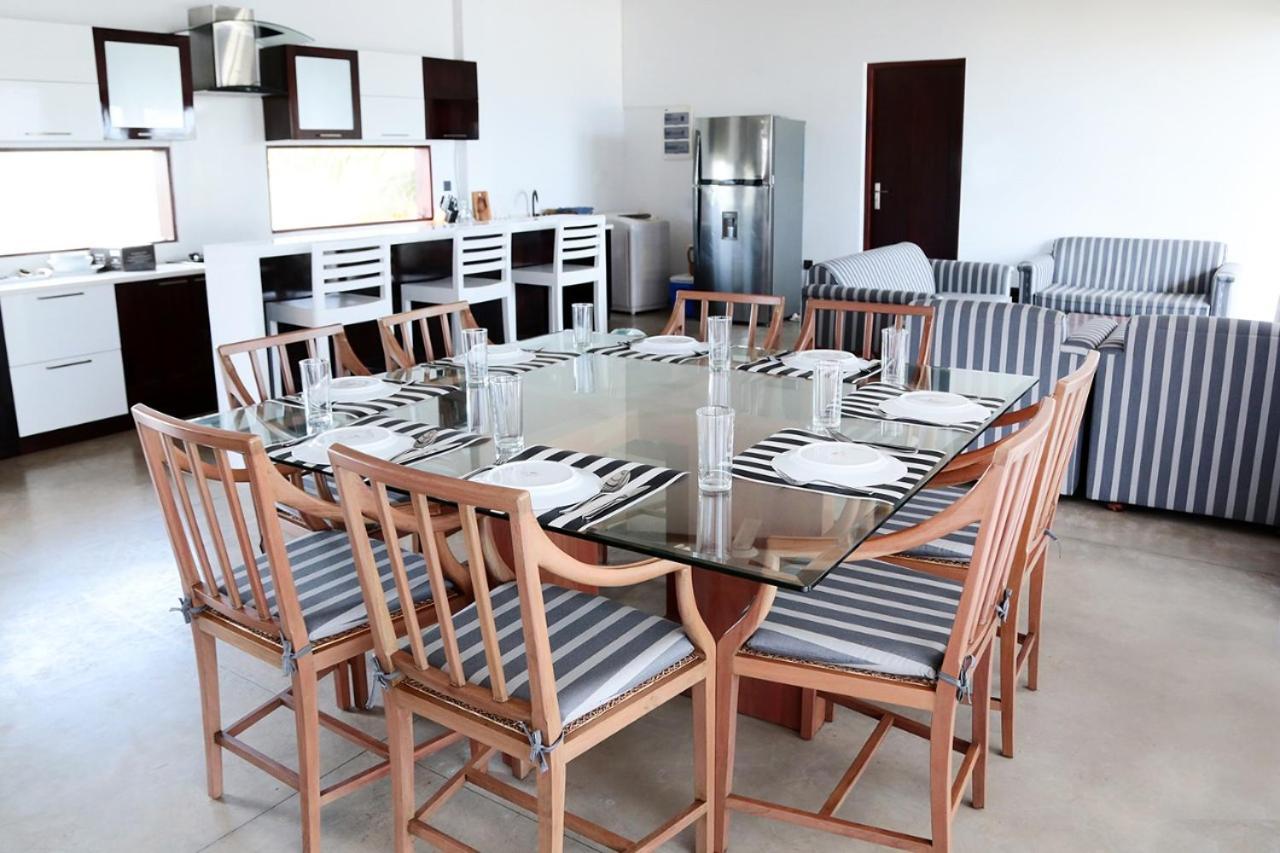 Driftwood Villa Pamunugama Ngoại thất bức ảnh